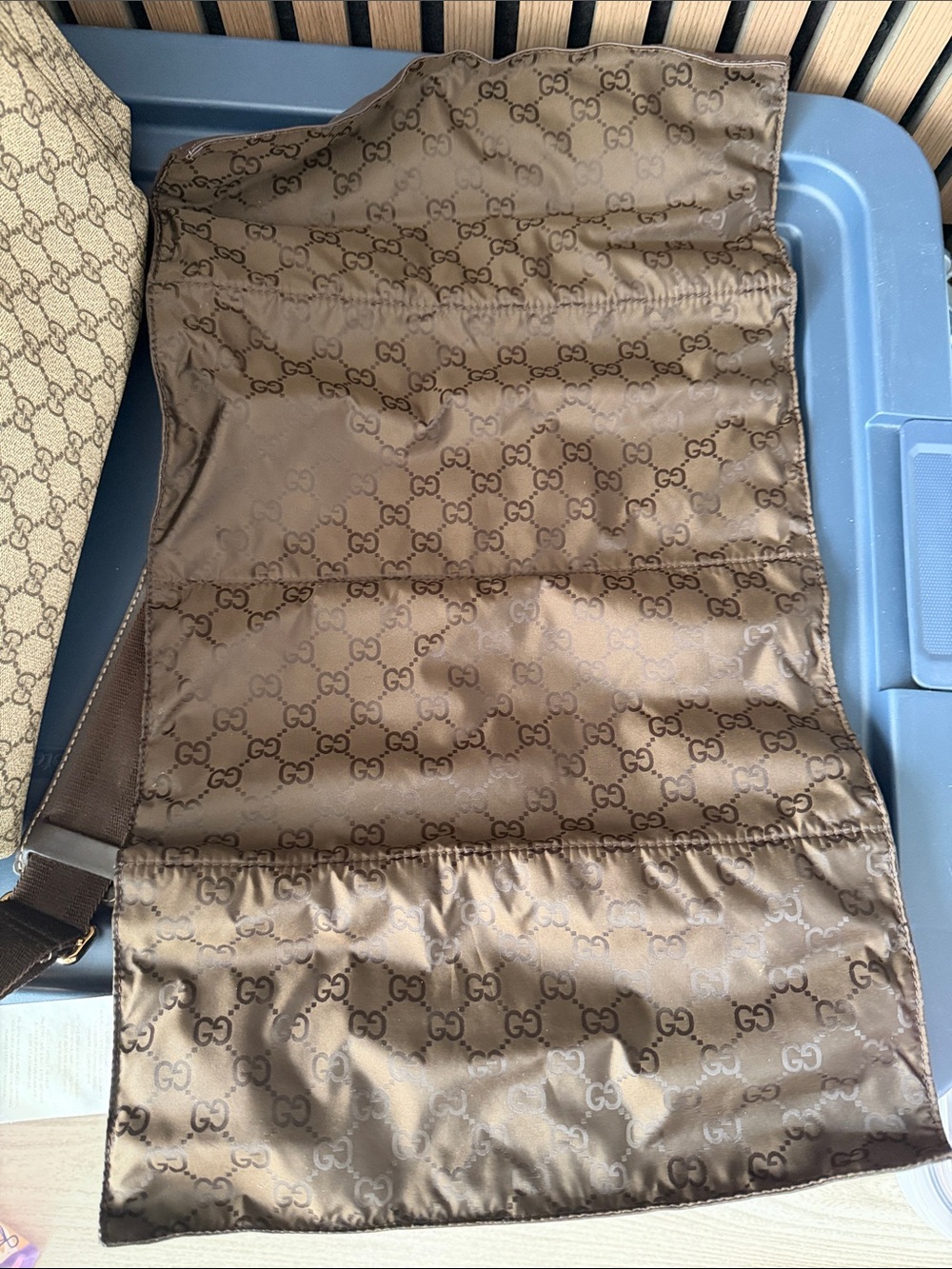 Gucci Beige Diaper Bag with Changing pad - Picture 4 of 4